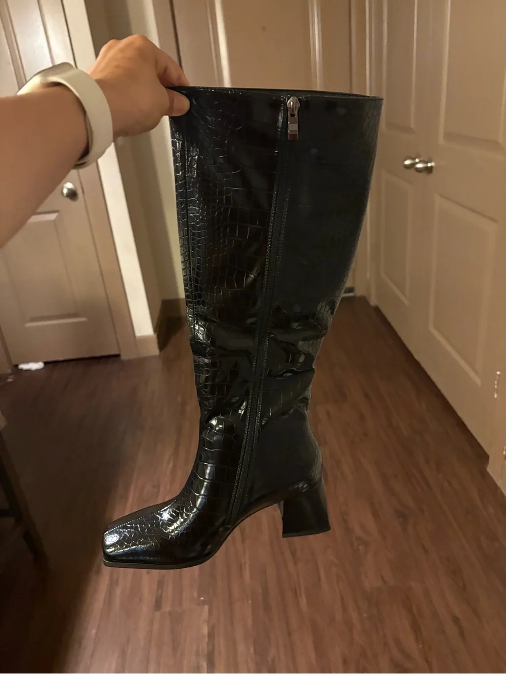 Women's Black Croc-Embossed Knee-High Block Heel Boot